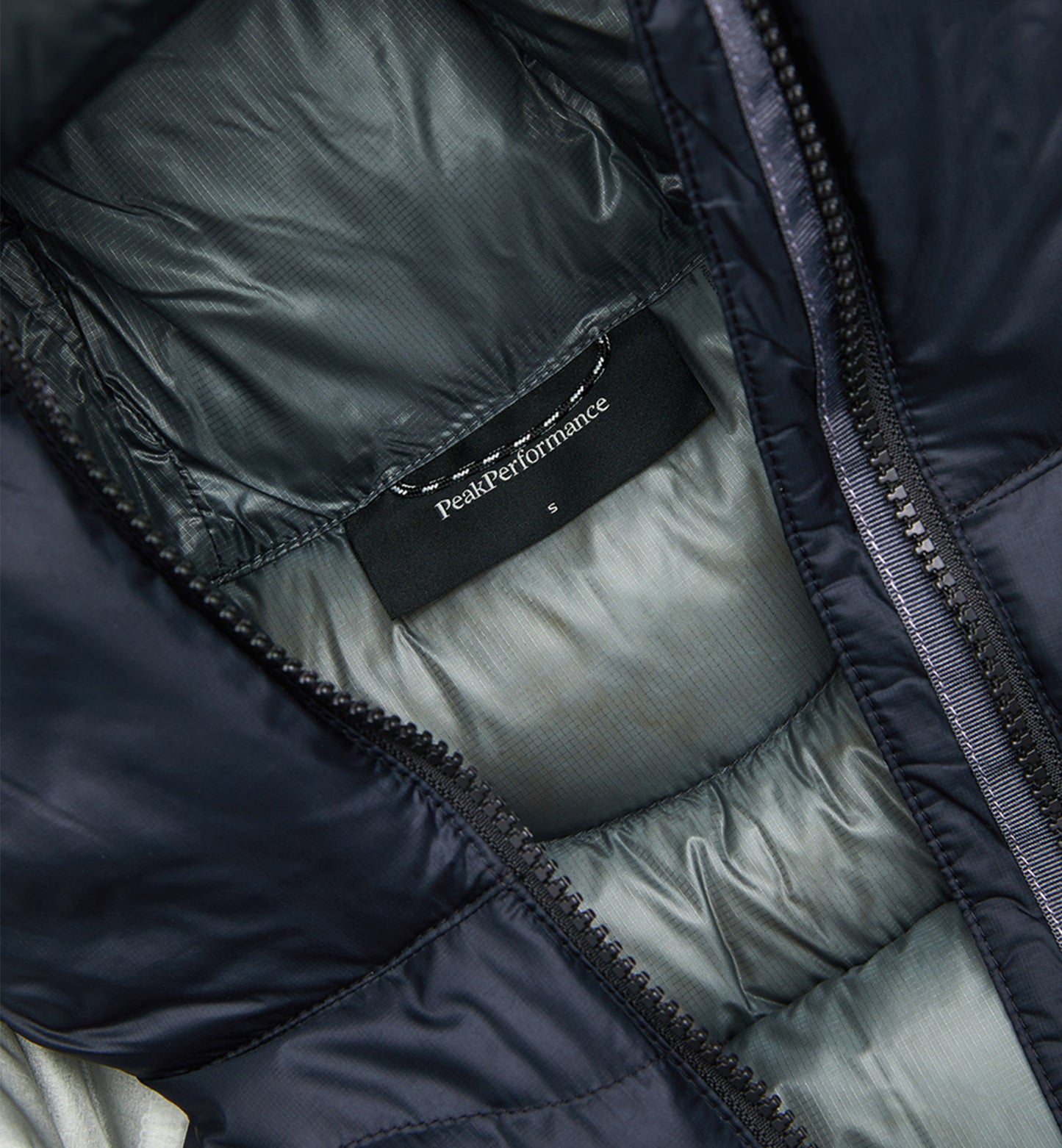 W Helium Diamond Fuse Down Hood