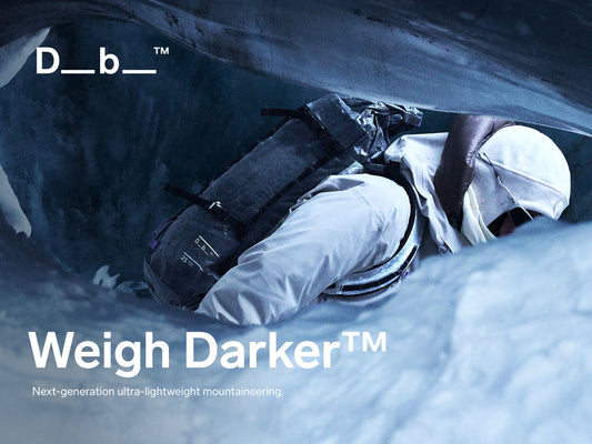 軽量で丈夫なALUULA Graflyte生地を採用したDbのバックパック「Weigh Lighterシリーズ」。旅やスポーツに最適なマウンテニアリングバックパック。