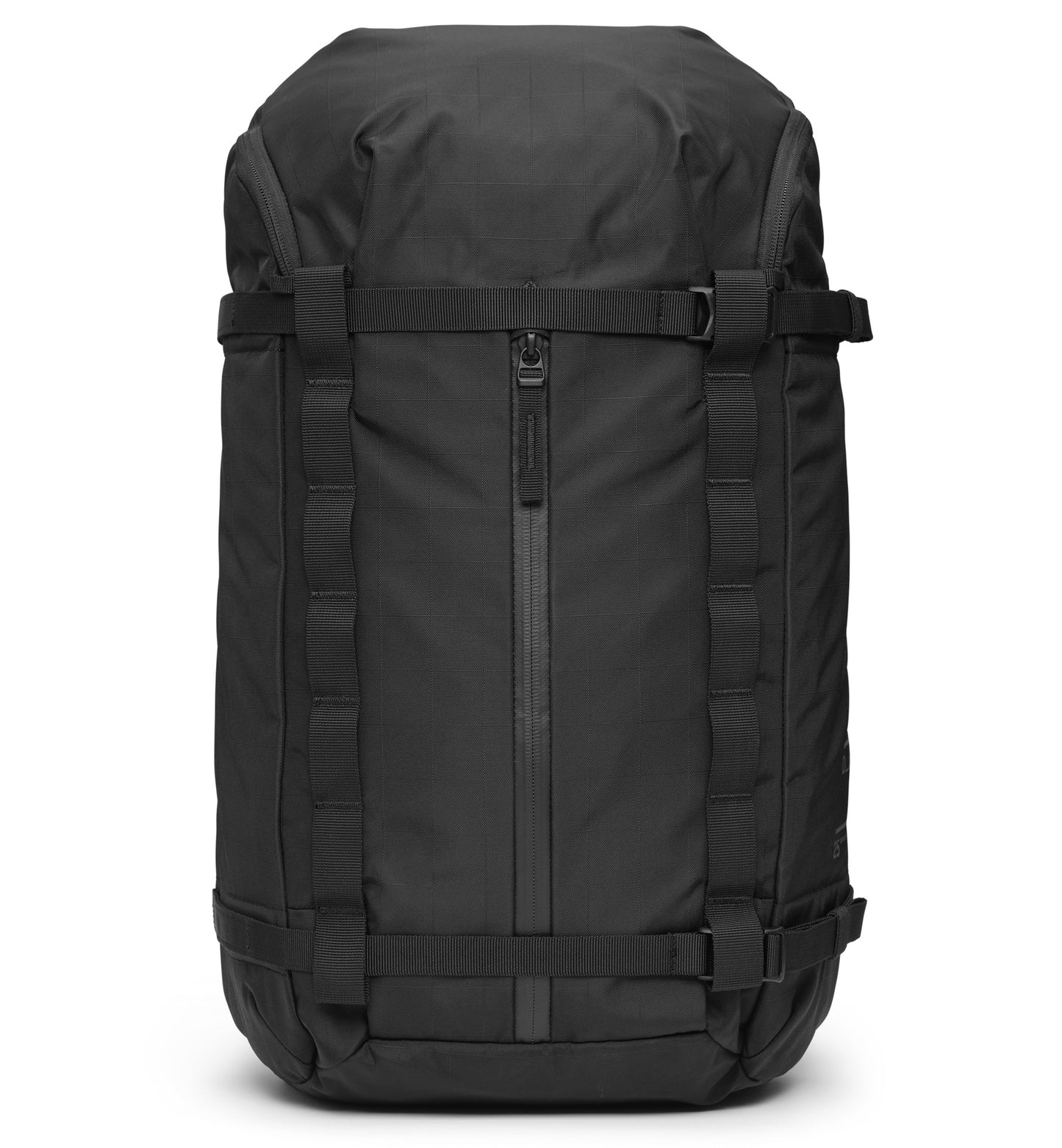 アクティブな男女向けのリュック、Db Backcountry Backpack 25Lの全体画像。旅行から本格的なアウトドアまで幅広く活躍します。