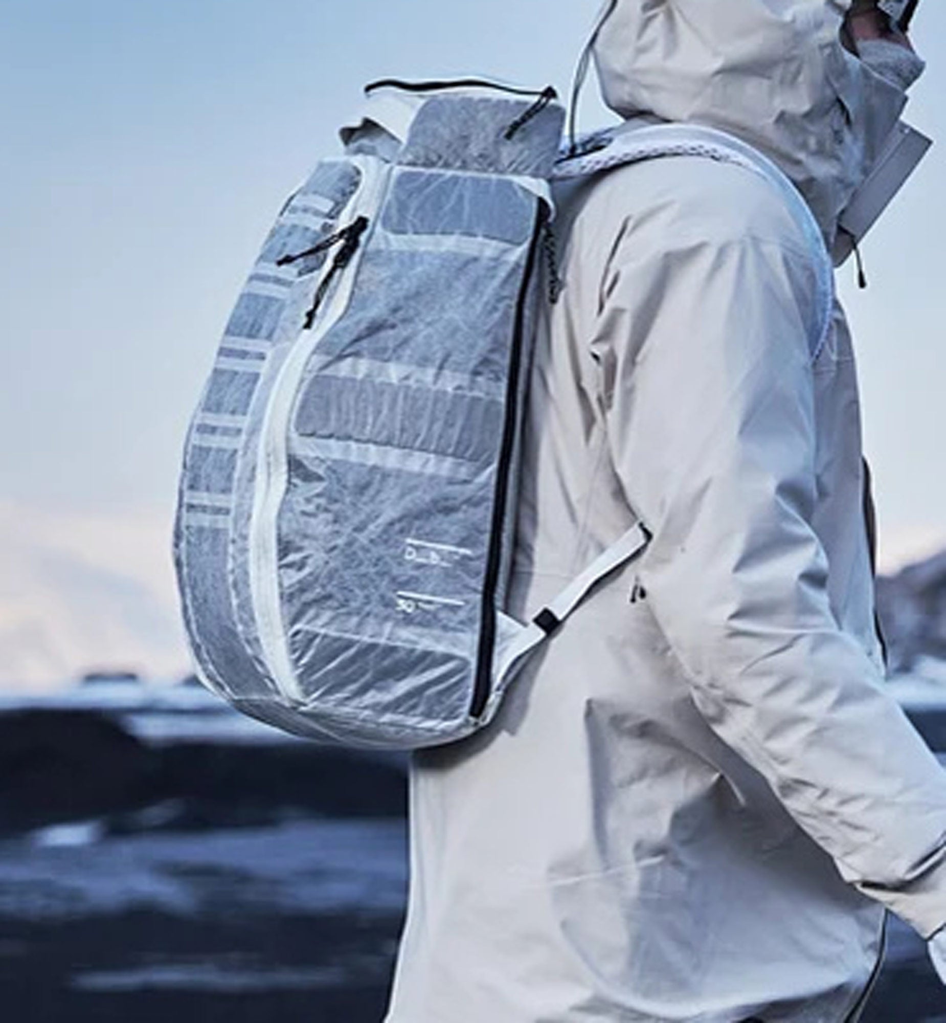 Weigh Lighter Hugger Backpack 30L