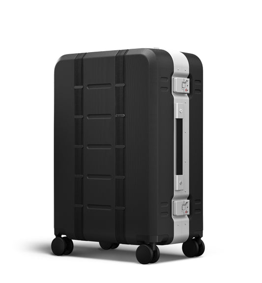 Ramverk Pro Check-in Luggage Medium