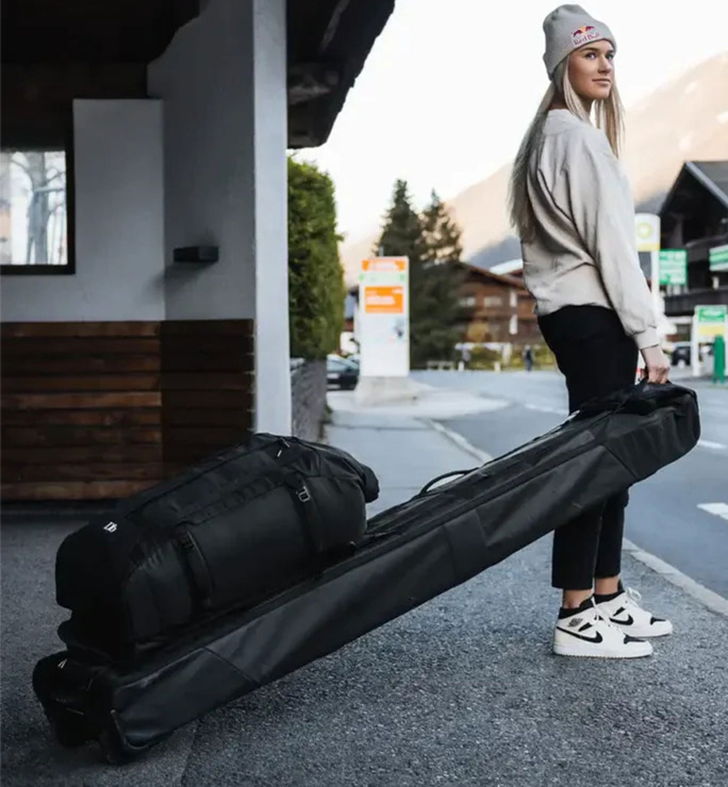 Snow Roller Pro 70L – UPLNDオンラインストア