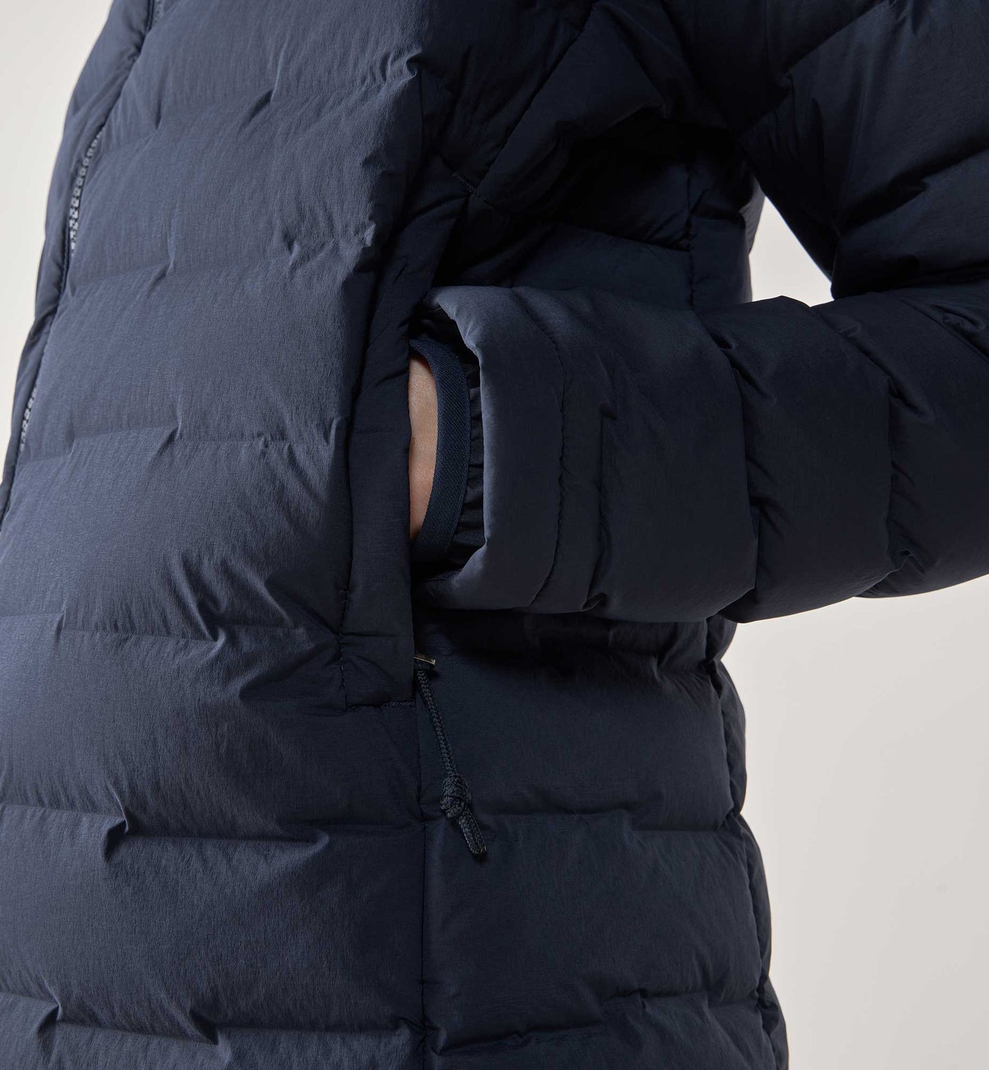 Spitz Down Hood Women