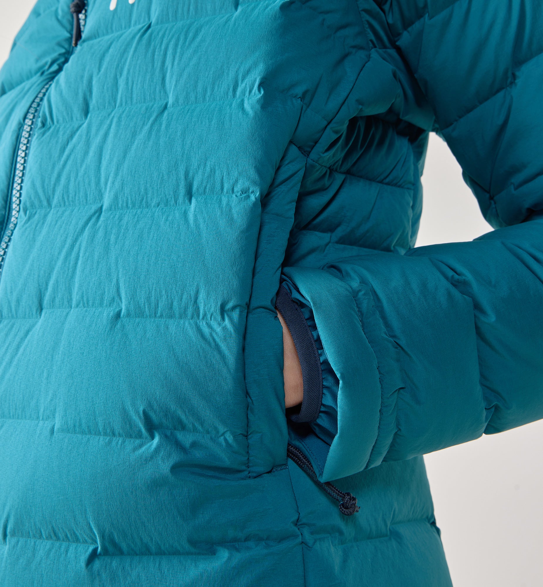 Spitz Down Hood Women