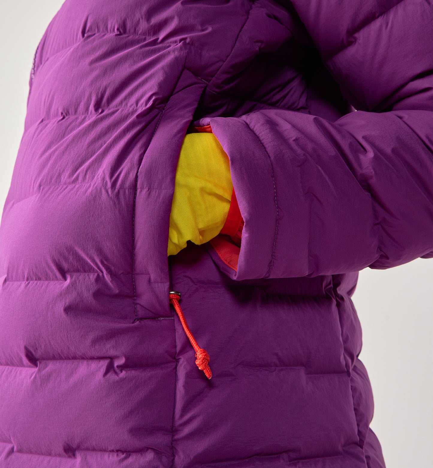 Spitz Down Hood Women