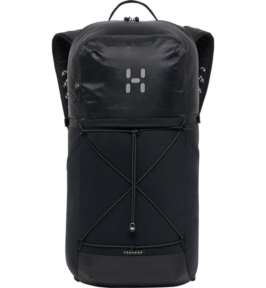 ホグロフスの軽量バックパック「リム マウンテン トレイル 25」の正面画像。日帰り登山やハイキングに最適な25Lサイズのリュックです。