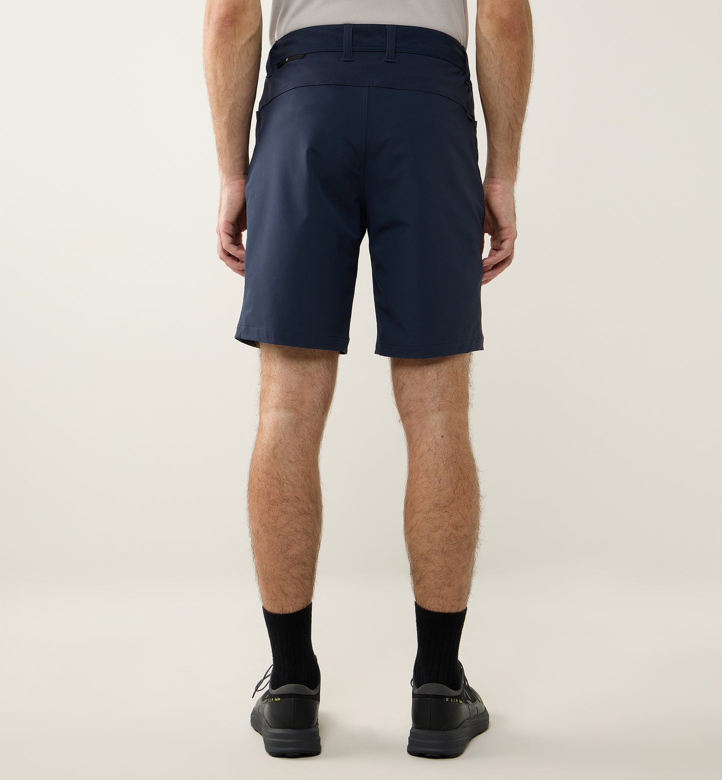 Alert Mid Shorts Men