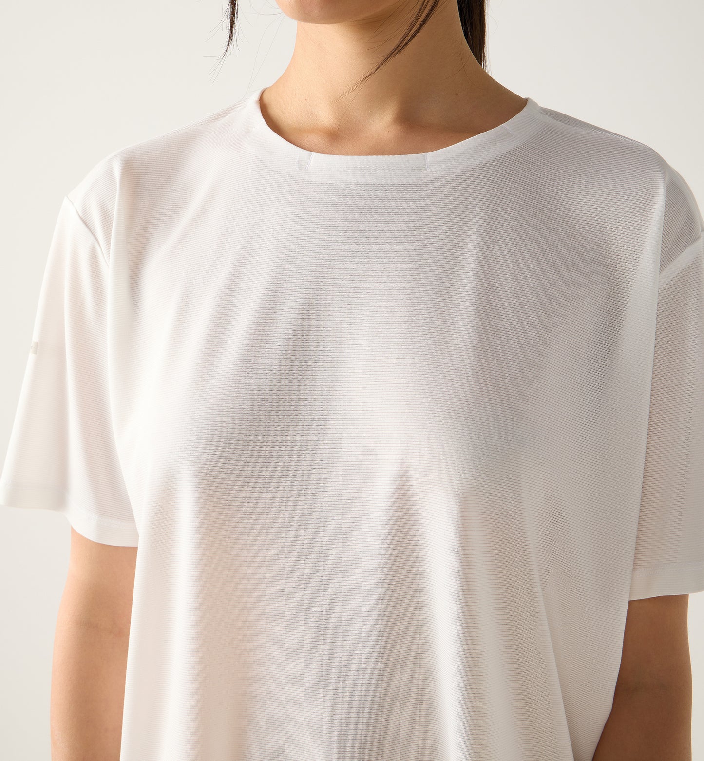 L.I.M Delta Crop Tee Women