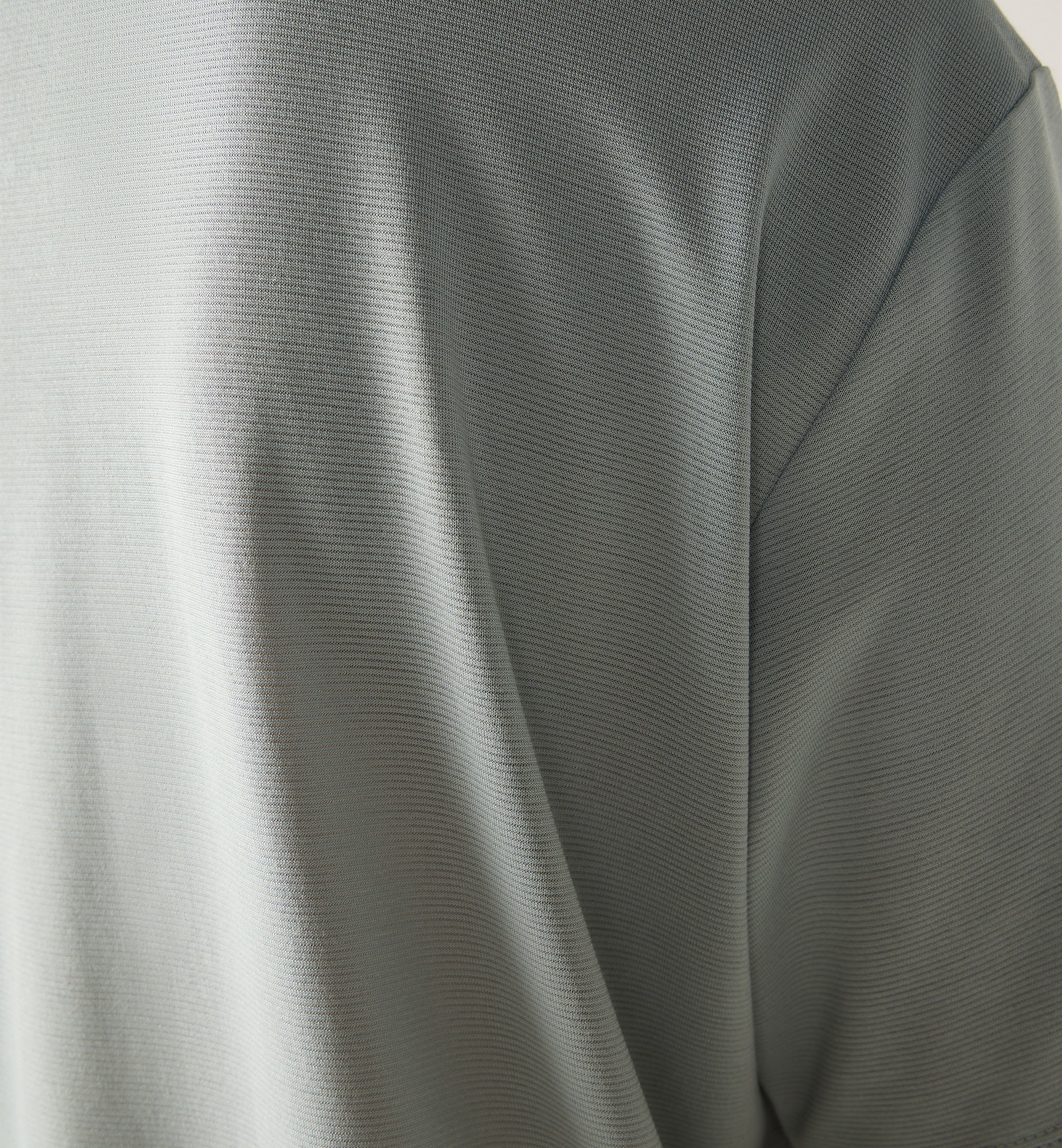 L.I.M Delta Crop Tee Women