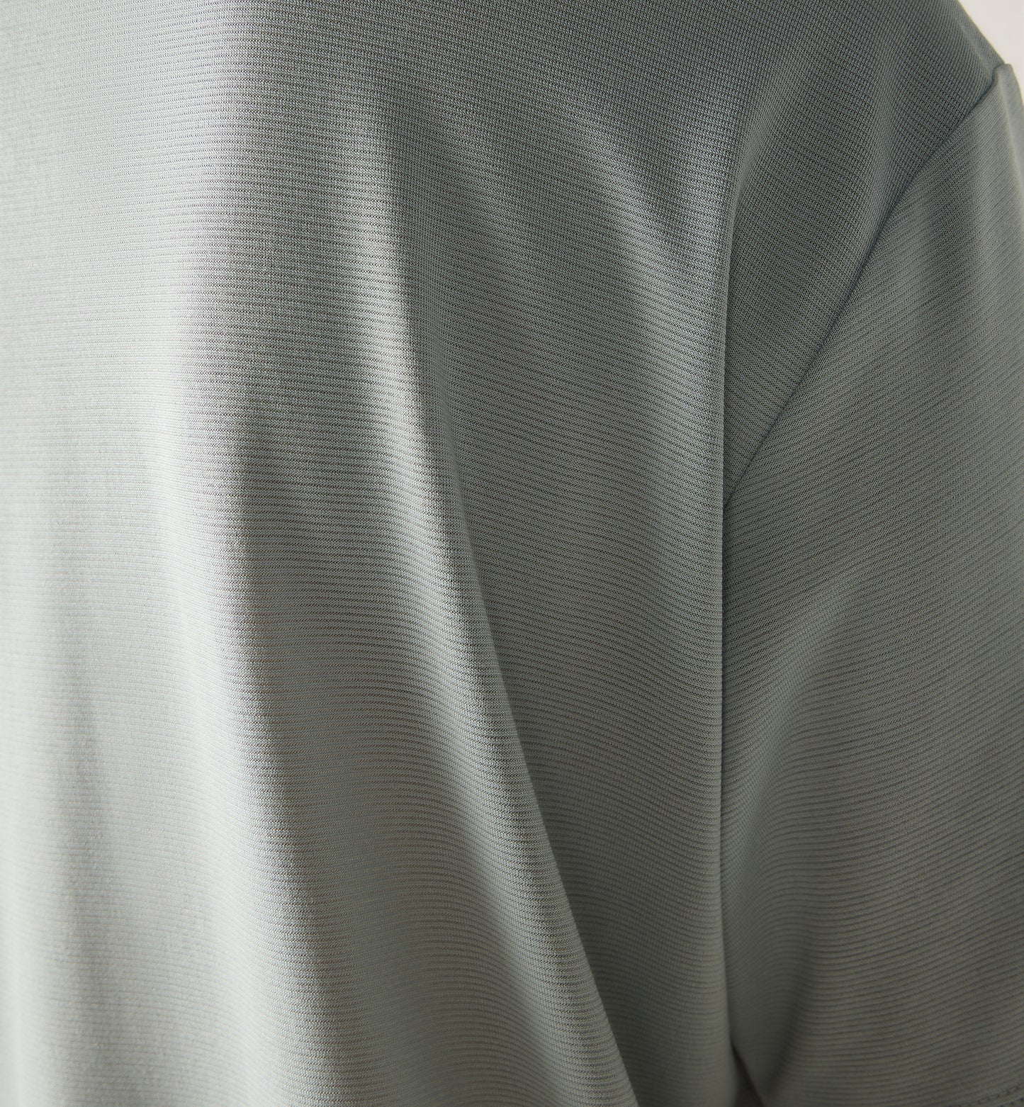 L.I.M Delta Crop Tee Women