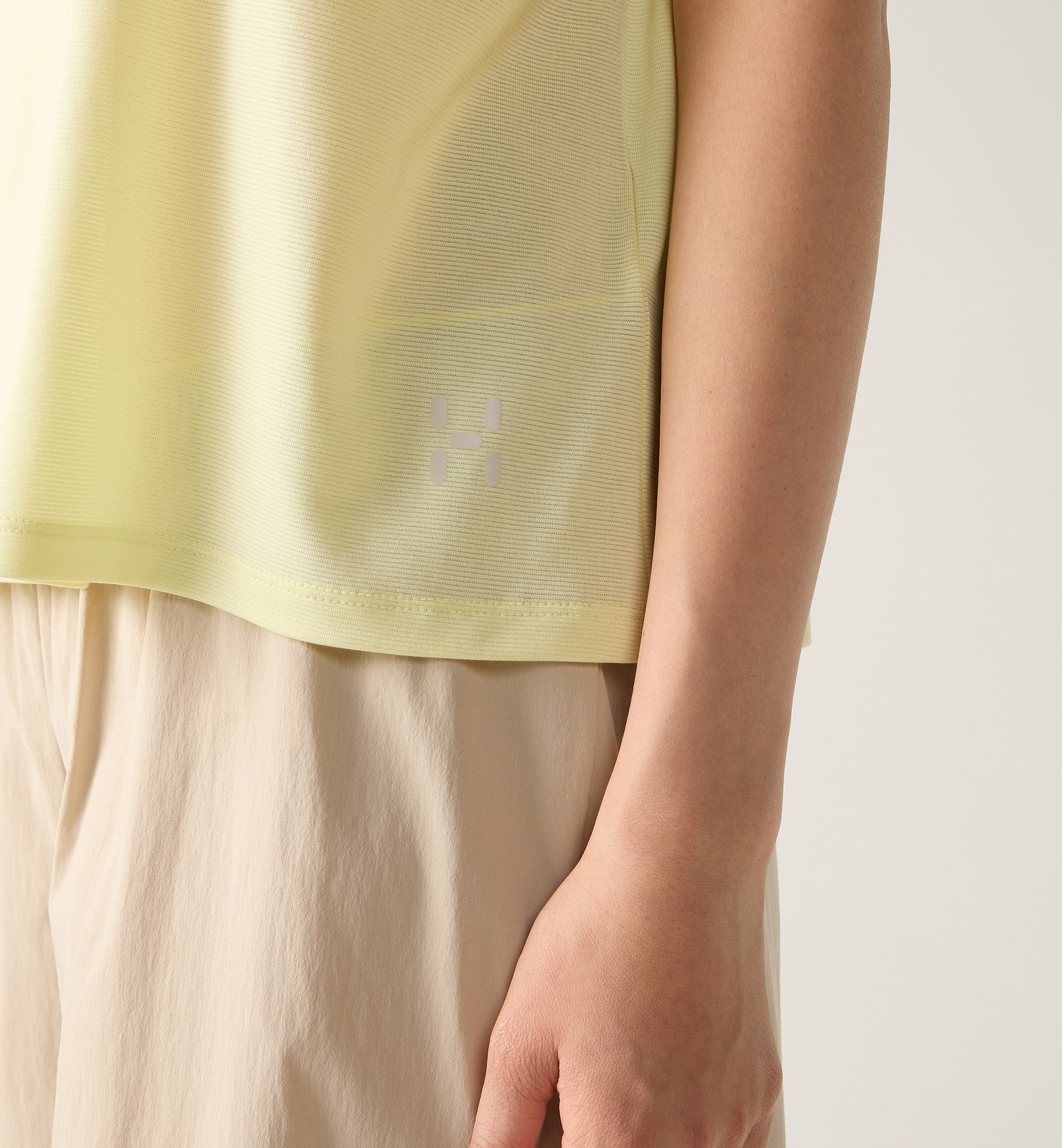 L.I.M Delta Crop Tee Women