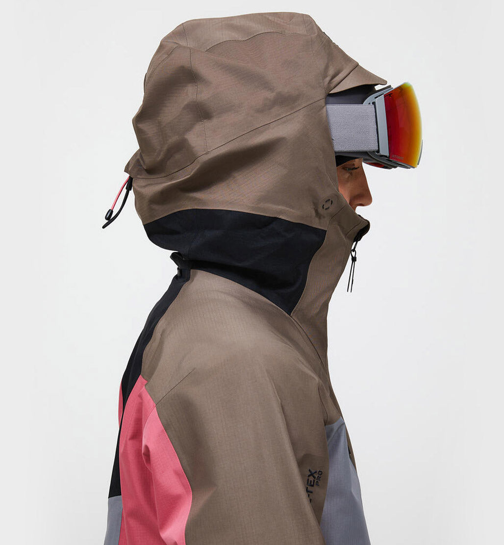 W Vertical Gore-Tex Pro Jacket