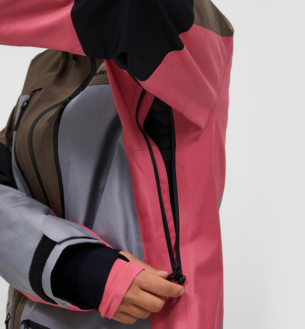 W Vertical Gore-Tex Pro Jacket